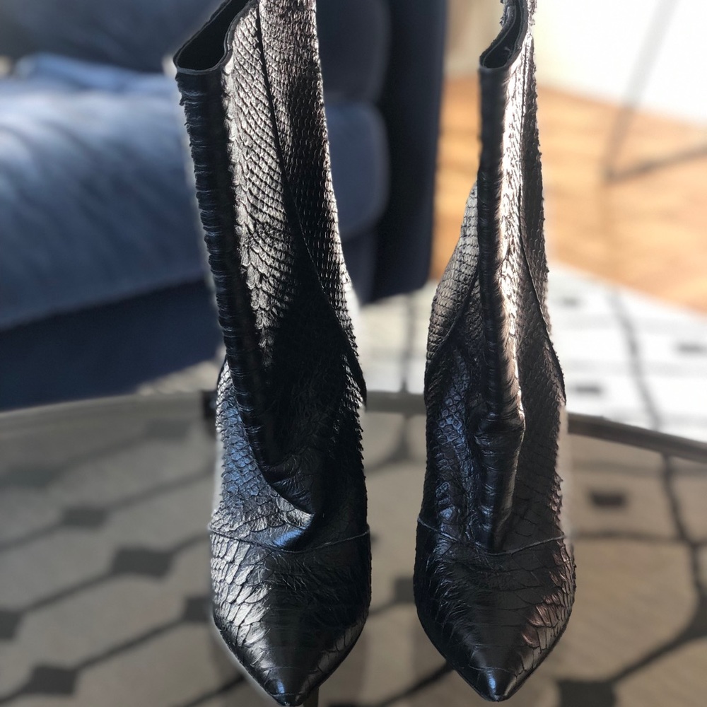 Authentic Giuseppe Zanotti Python Booties Size 36 - image 2